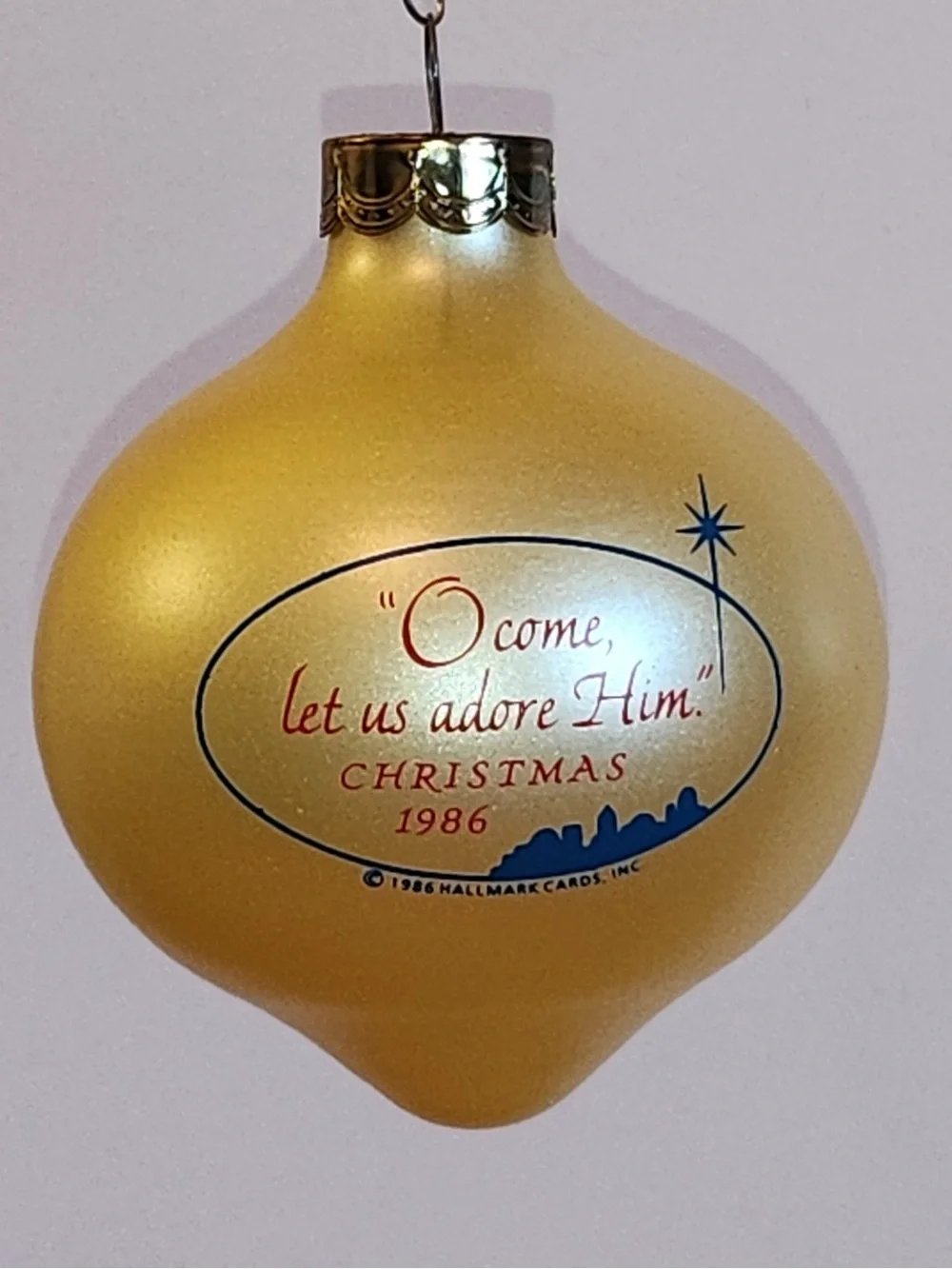 Hallmark Nativity Wise Men Gold Teardrop Glass Ornament “O Come Adore Him” 1986